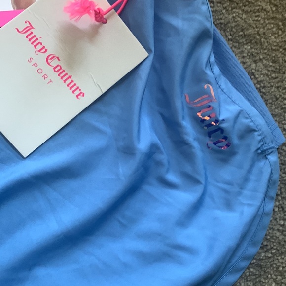 Juicy Couture shorts - Picture 2 of 5